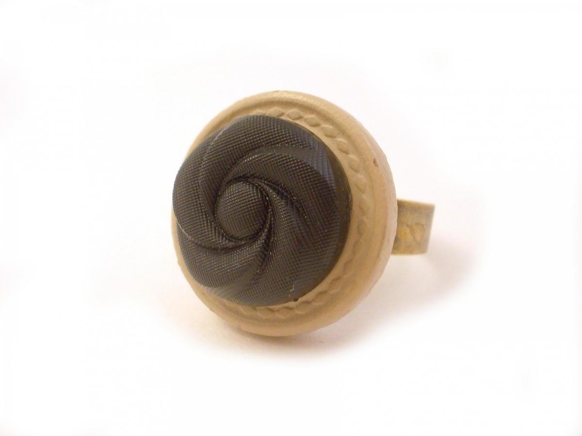 Beige Black Button Ring, Statement Flower Ring, Rustic Gold Beige Black Adjustable Ring, Under 20